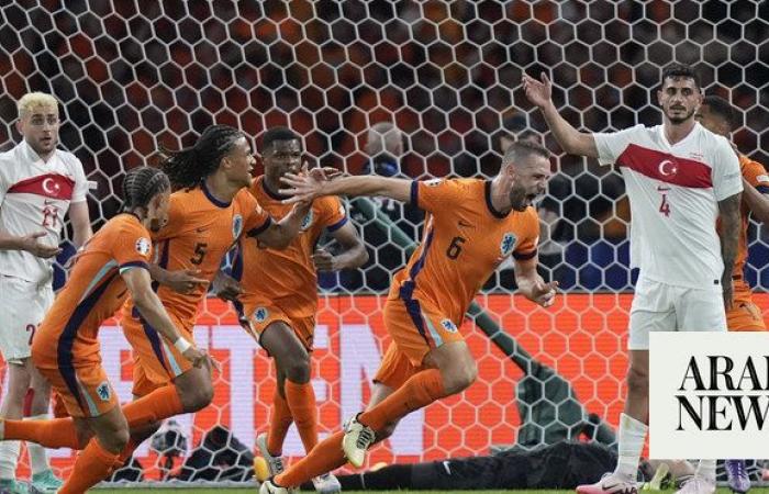 Netherlands mount Euros comeback against Turkey to set up England semi