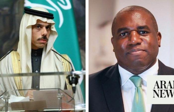 Saudi FM receives phone call from newly appointed British counterpart