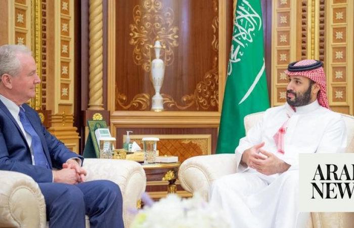 Saudi crown prince receives US senator Chris Van Hollen 