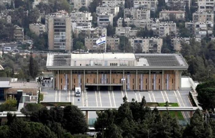 Israeli lawmakers vote overwhelmingly against Palestinian statehood, challenging US policy