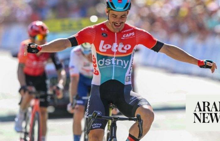 Campenaerts wins a 3-man sprint to take Tour de France stage as Pogacar keeps yellow jersey