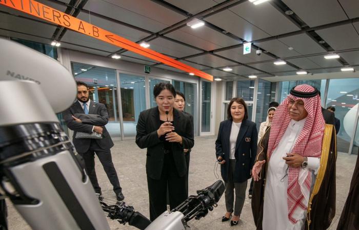 Saudi commerce minister leads delegation to Korea