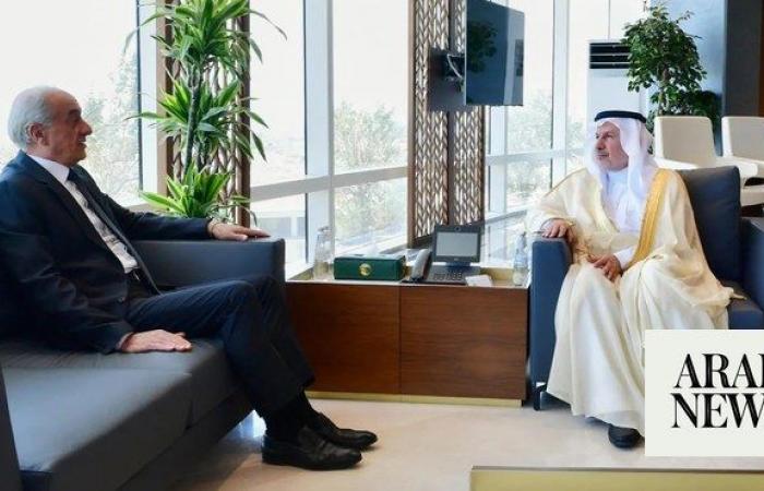 KSrelief chief meets with Syrian Ambassador to Saudi Arabia