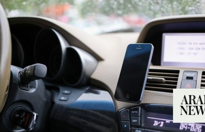 Risk of injury, death sees recall of 13,763 car phone holders