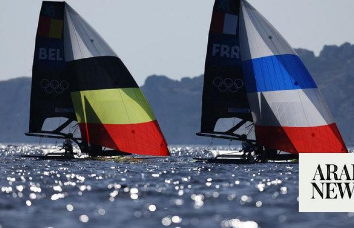 A lack of wind forces scuttles first Olympic sailing medal races, leaving sailors broiling