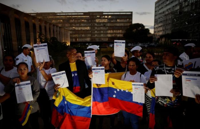 Venezuela ratifies Maduro’s win as opposition gains global recognition