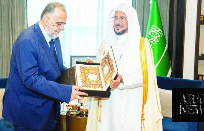 Saudi Islamic minister meets Syrian Awqaf minister in Makkah