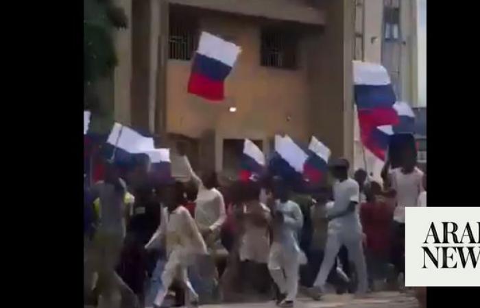 Nigeria arrests seven Polish nationals for raising Russian flags at protests