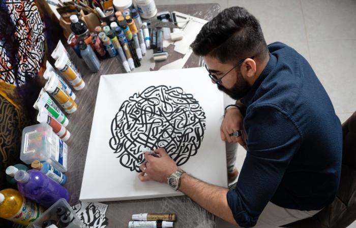 Saudi calligraffiti artist rewrites tradition using bold strokes