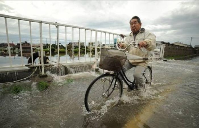 Typhoon Shanshan injures at least 40 as it lashes Japan's Kyushu