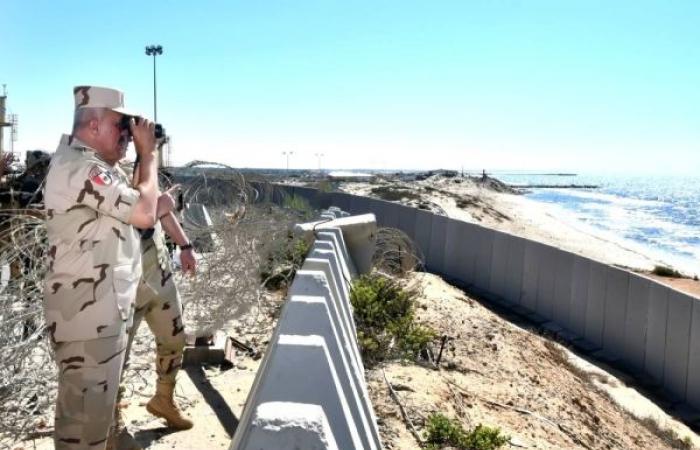 Egyptian army chief of staff inspects Gaza border amid security concerns