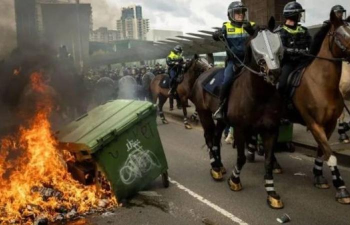 Dozens arrested after clashes at Melbourne anti-war protest