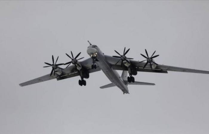 Russian Defense Ministry reports strategic bombers' training flight over Chukchi Sea