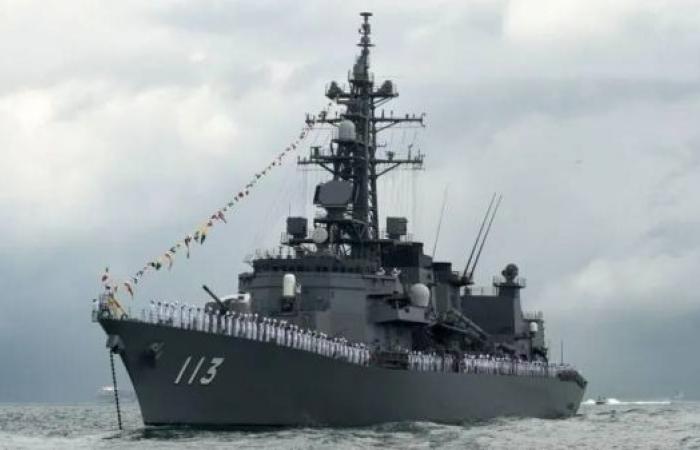 Japan sails warship in Taiwan Strait for first time