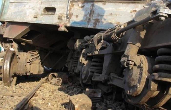 Twenty injured as train collision in Egypt's Minya Province