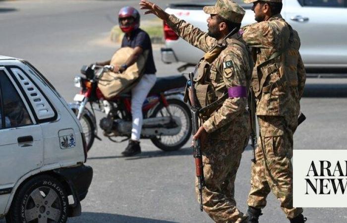 Three Pakistani policemen killed in attack at police HQ