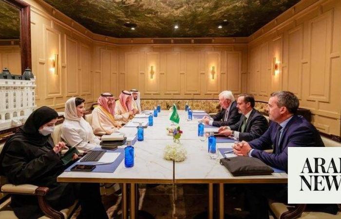 Saudi Arabia and Spain discuss opportunities in drone and automotive industries 