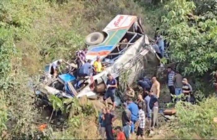 At least 36 die after bus falls into a gorge in India