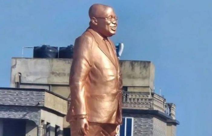 Uproar in Ghana after president unveils his own statue