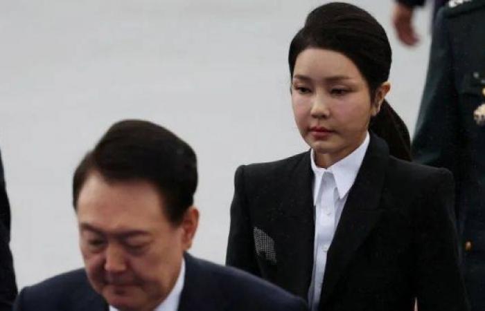 South Korean president sorry for controversies surrounding wife