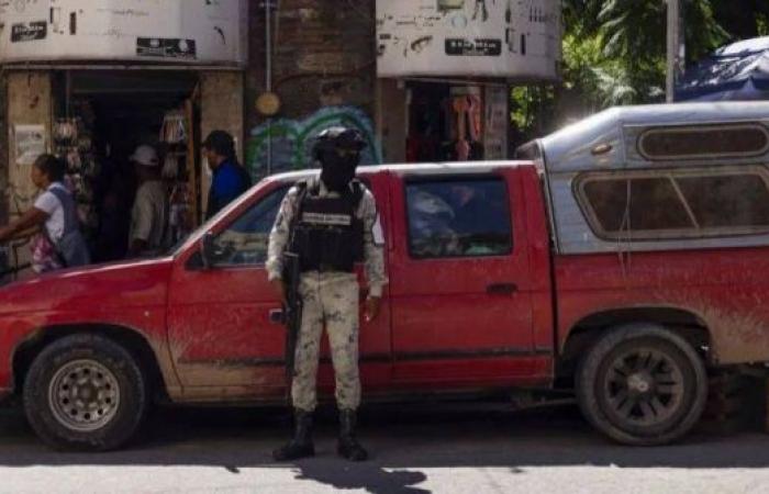 Police find 11 bodies in pick-up truck in Mexico