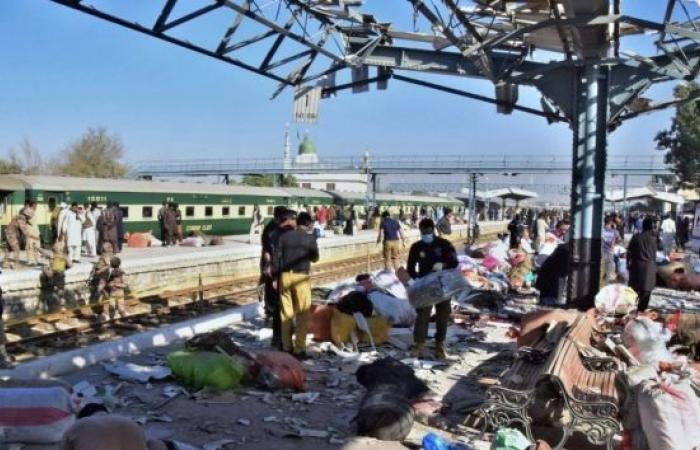 Suicide bombing at Pakistan train station kills at least 26, including soldiers and railway staff