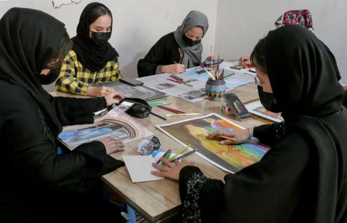 Afghan women not barred from speaking to each other, says morality ministry