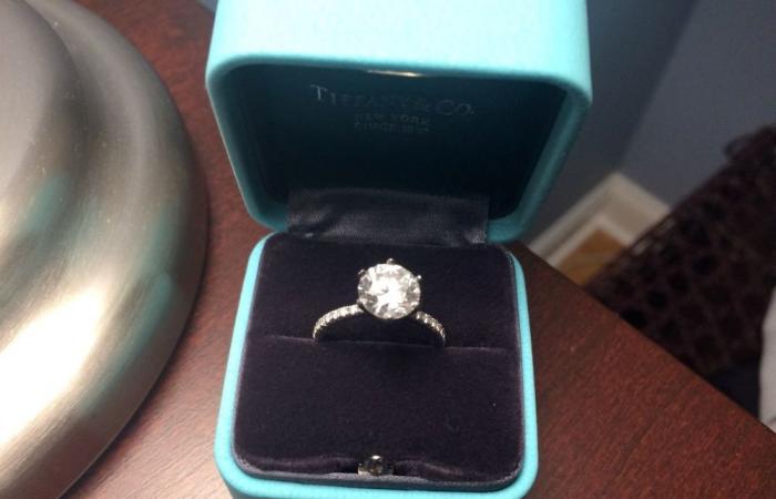 Massachusetts court says ‘no’ to keepsake: Woman must return US$70,000 engagement ring after breakup