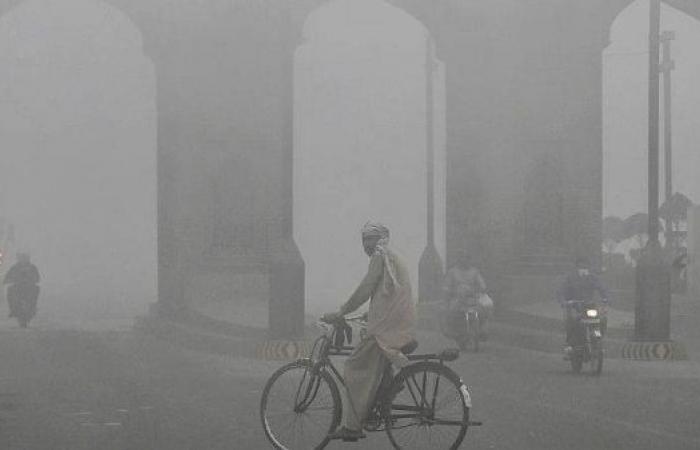 Toxic smog in Pakistan is so bad you can see it from space