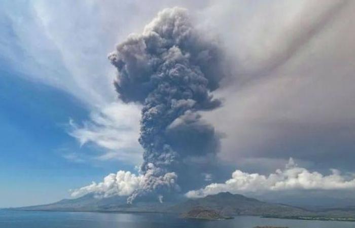 Bali flights cancelled due to dangerous volcanic ash