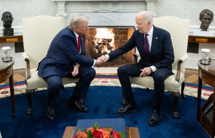 Trump and Biden’s White House reunion: Trump leans in, locking eyes as Biden looks down