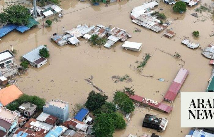 Floods strike thousands of houses in northern Philippines