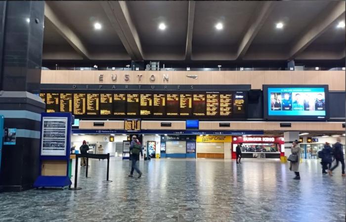 Bomb scare: UK cops evacuate Euston railway station to blow up suspicious package left behind; all clear now