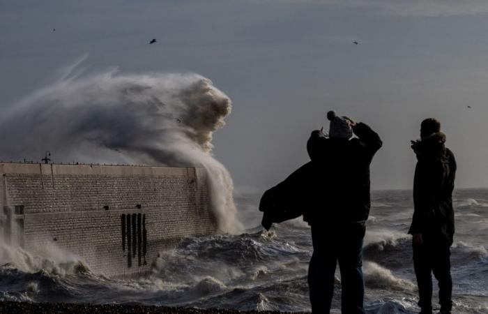 Storm Bert wreaks havoc across Britain: Deadly floods, power outages, and travel chaos