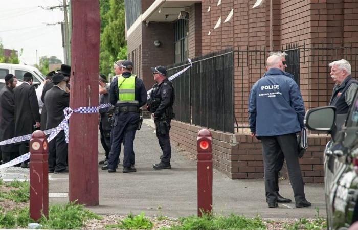 Australian police hunt three suspects over terrorist attack on Melbourne synagogue