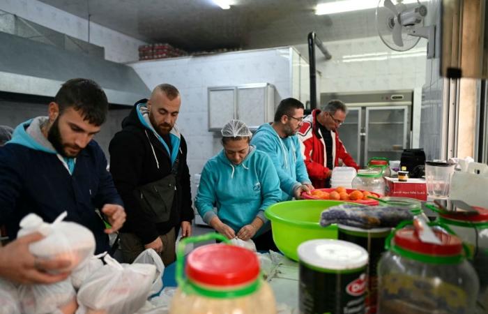 Decorating Christmas tree in Aleppo: Christian community balances hope, uncertainty after Syria takeover