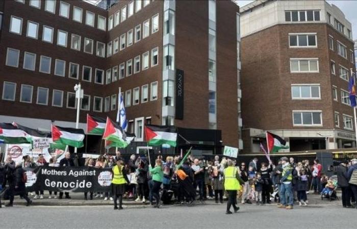 Israel to close embassy in Ireland