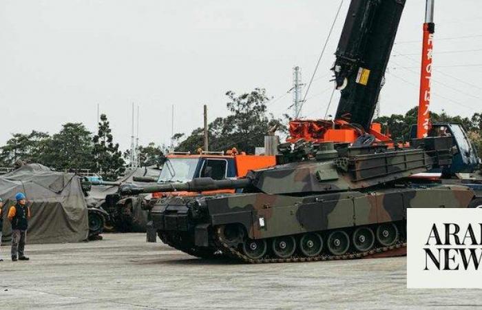 Taiwan receives first batch of US-made Abrams tanks