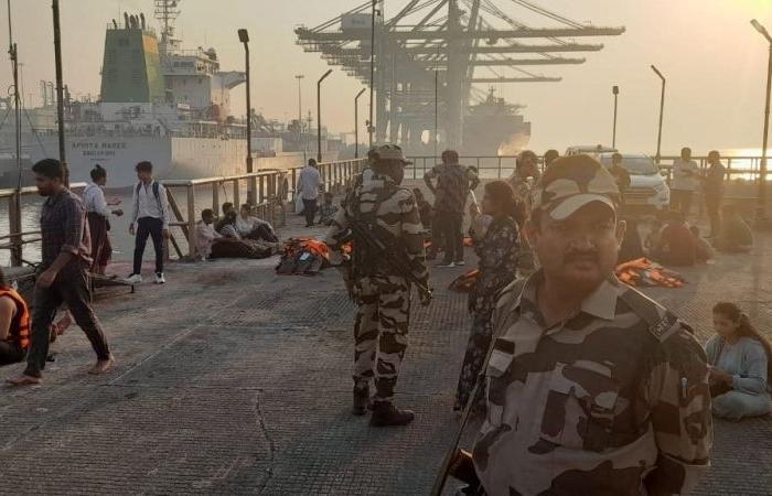 Thirteen dead after naval vessel hits passenger boat off Mumbai