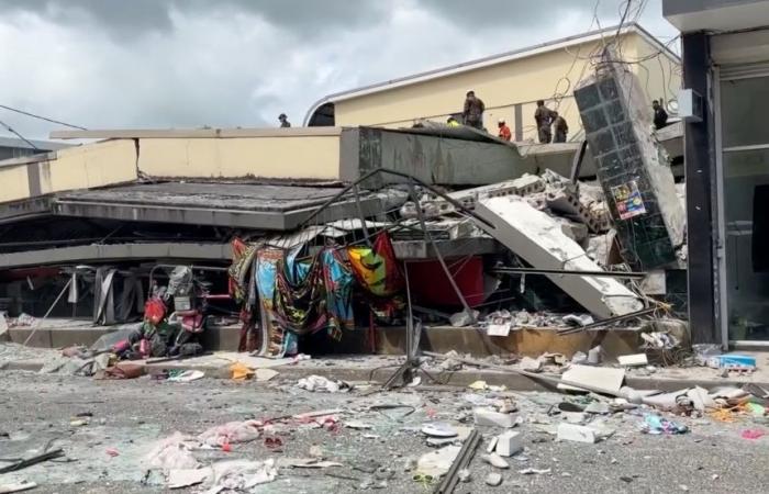 Large earthquake hits battered Vanuatu