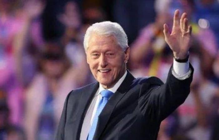 Bill Clinton hospitalized with fever