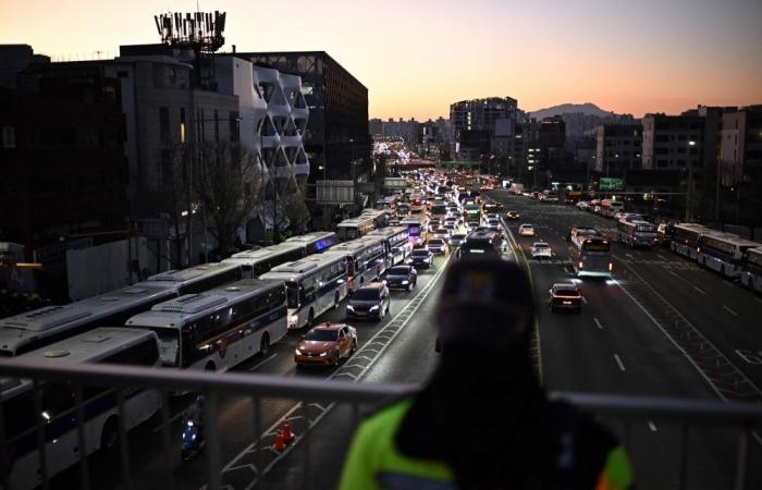 ‘The execution of the arrest warrant has begun’: South Korea Investigators attempt to detain President Yoon amid security standoff in Seoul