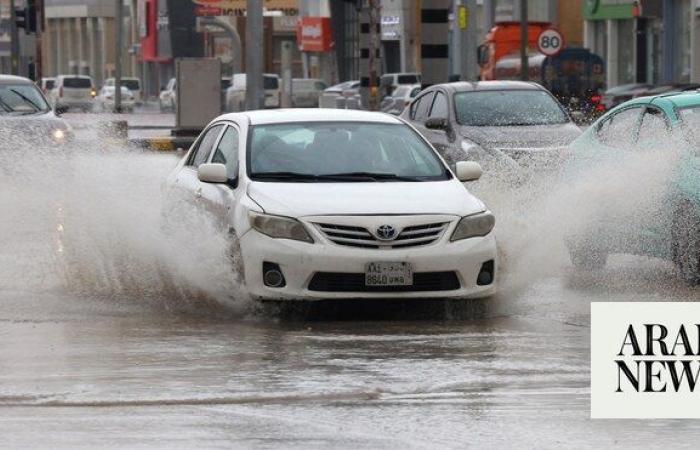 Warning of thunderstorms and flash floods in Saudi Arabia for next 4 days