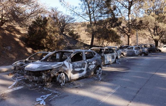 Los Angeles fire evacuees still unable to return home, 100,000 displaced so far