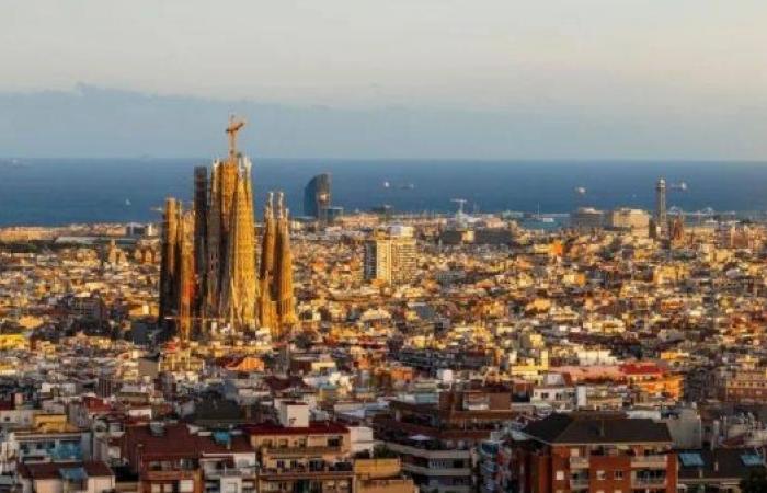 Spain plans 100% tax for homes bought by non-EU residents