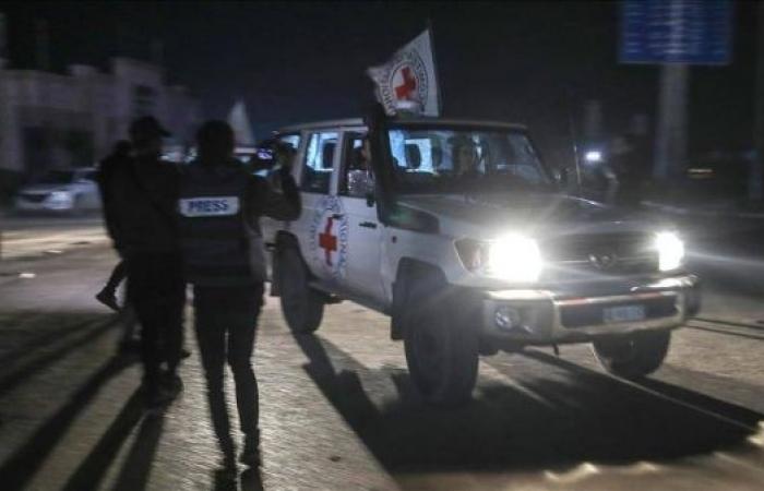 Hamas hands over three Israeli captives to Red Cross under ceasefire deal