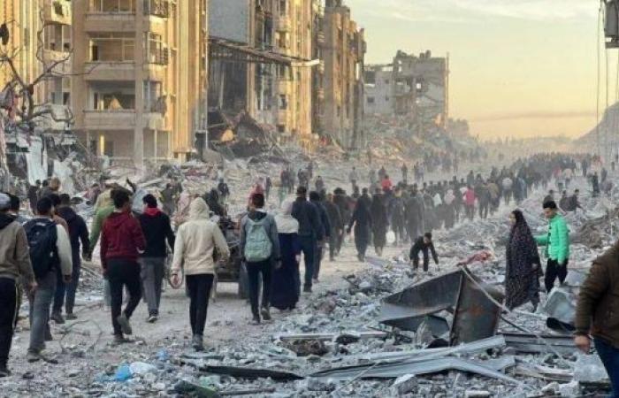 Joy fades as Gazans return to destroyed homes