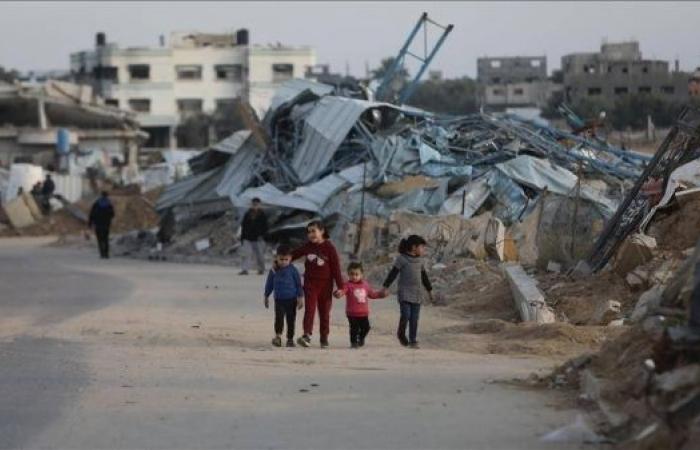 UN relief chief: One million Gaza children urgently need mental health support