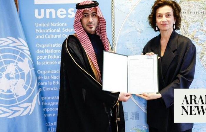 Saudi permanent representative presents credentials to UNESCO chief