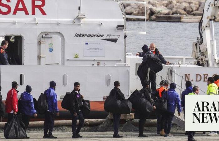 Dozens of migrants leave Albania after Italian court ruling